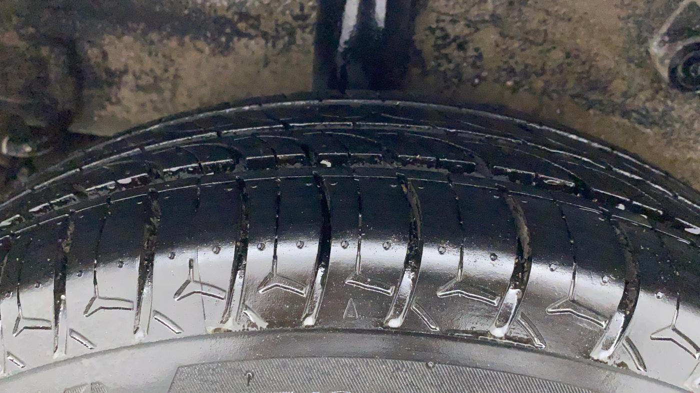 2015 Maruti Celerio VXI AMT, Petrol, Automatic, 46,338 km, Right Rear Tyre Tread