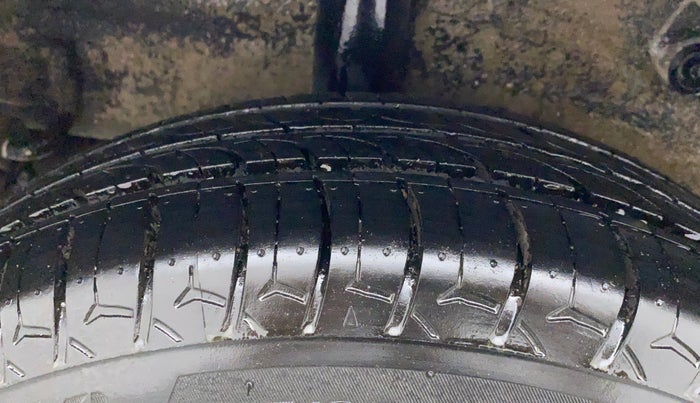 2015 Maruti Celerio VXI AMT, Petrol, Automatic, 46,338 km, Right Rear Tyre Tread