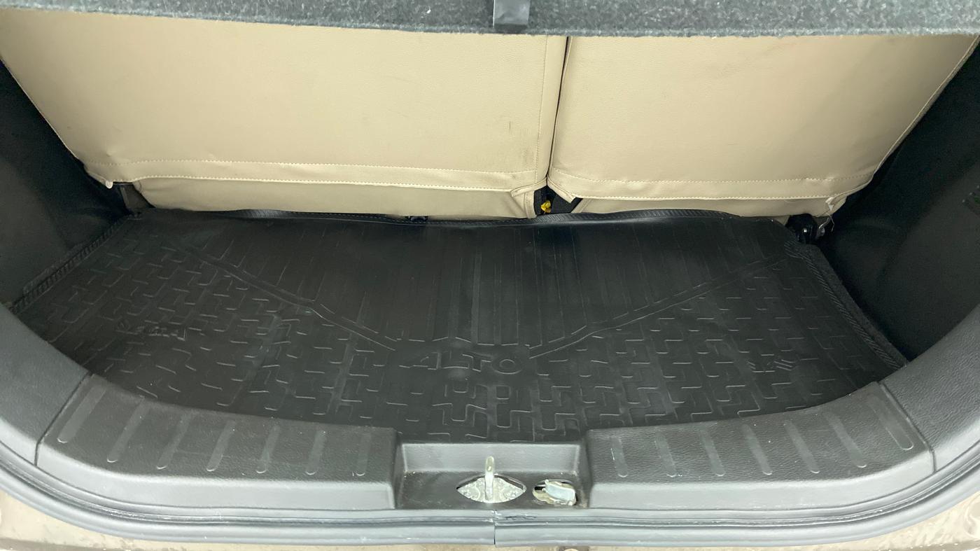2017 Maruti Wagon R 1.0 VXI, Petrol, Manual, 18,932 km, Boot Inside