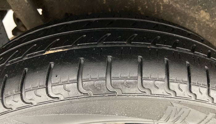 2017 Maruti Wagon R 1.0 VXI, Petrol, Manual, 18,932 km, Right Rear Tyre Tread