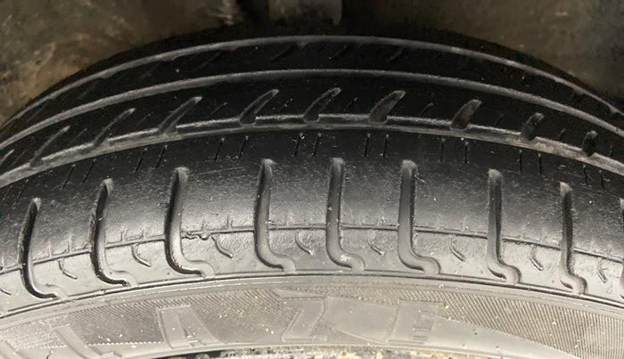 2017 Maruti Wagon R 1.0 VXI, Petrol, Manual, 18,932 km, Right Front Tyre Tread