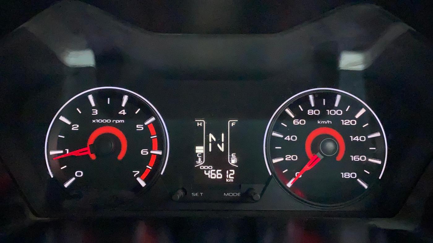 2017 Mahindra Kuv100 K6 6 STR, Petrol, Manual, 46,612 km, Odometer Image