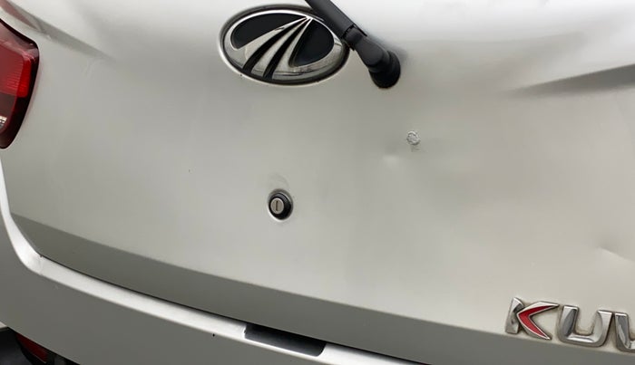 2017 Mahindra Kuv100 K6 6 STR, Petrol, Manual, 46,612 km, Dicky (Boot door) - Slightly dented