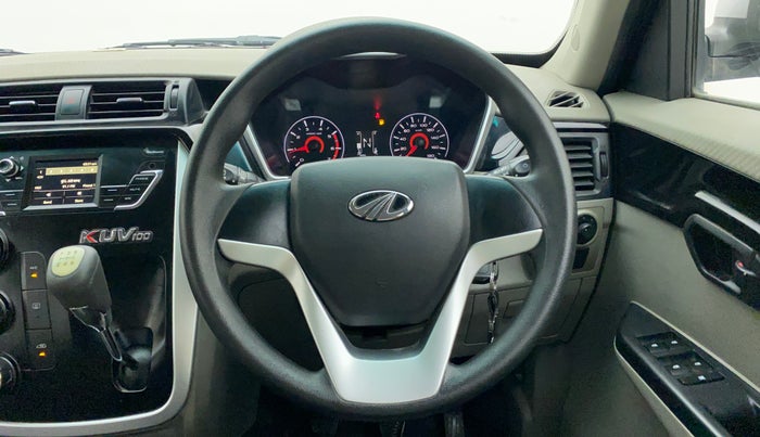 2017 Mahindra Kuv100 K6 6 STR, Petrol, Manual, 46,612 km, Steering Wheel Close Up