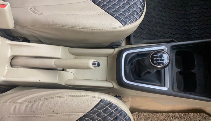 2021 Maruti Dzire VXI, Petrol, Manual, 1,03,849 km, Gear Lever