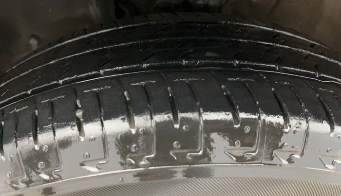 2018 Maruti IGNIS SIGMA 1.2, Petrol, Manual, 33,461 km, Left Front Tyre Tread