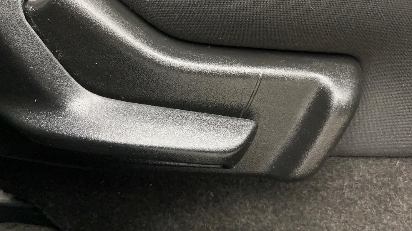 2018 Maruti IGNIS SIGMA 1.2, Petrol, Manual, 33,488 km, Driver Side Adjustment Panel