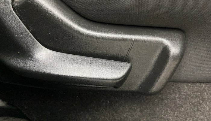 2018 Maruti IGNIS SIGMA 1.2, Petrol, Manual, 33,461 km, Driver Side Adjustment Panel