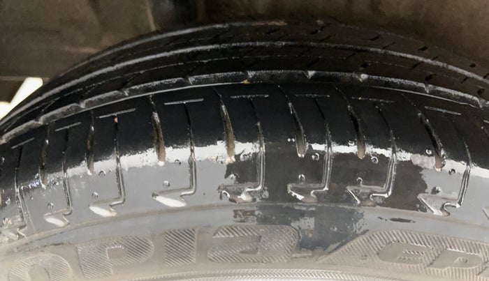 2018 Maruti IGNIS SIGMA 1.2, Petrol, Manual, 33,461 km, Right Rear Tyre Tread