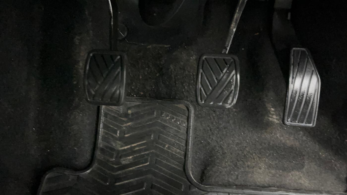 2018 Maruti IGNIS SIGMA 1.2, Petrol, Manual, 33,488 km, Pedals