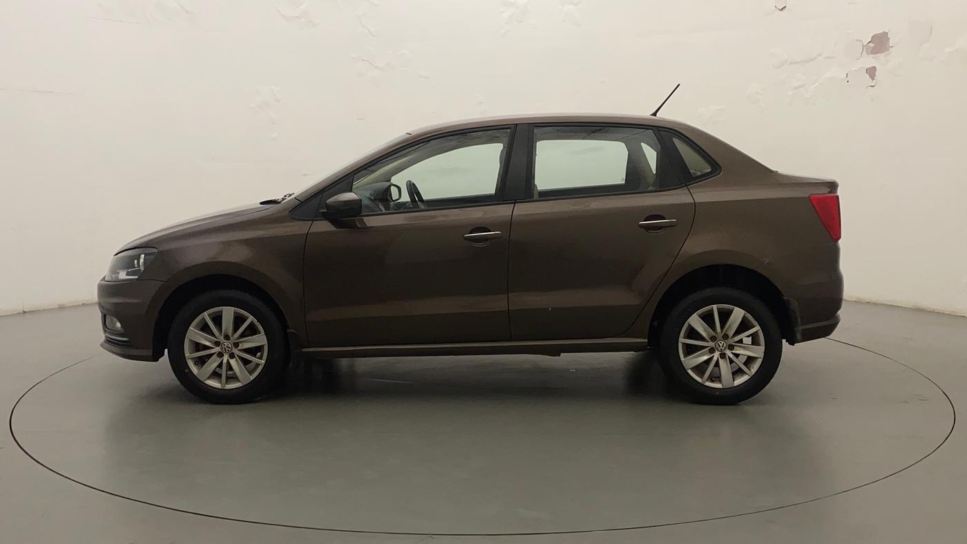 2016 Volkswagen Ameo HIGHLINE1.2L, Petrol, Manual, 10,117 km, Left Side