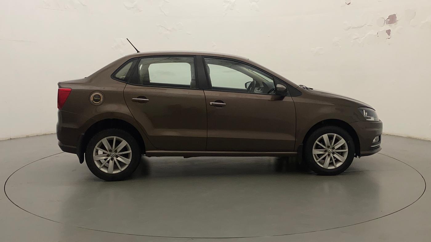 2016 Volkswagen Ameo HIGHLINE1.2L, Petrol, Manual, 10,117 km, Right Side