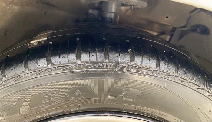 2022 Maruti Ciaz ZETA 1.5 SHVS MT PETROL, Petrol, Manual, 68,136 km, Right Front Tyre Tread