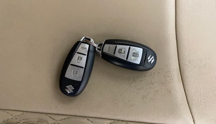 2022 Maruti Ciaz ZETA 1.5 SHVS MT PETROL, Petrol, Manual, 68,136 km, Key Close Up