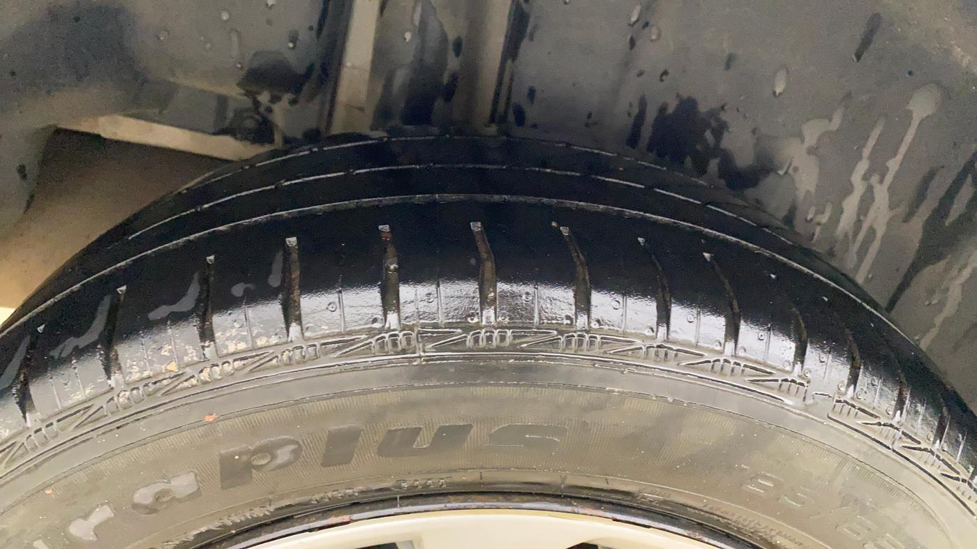 2022 Maruti Ciaz ZETA 1.5 SHVS MT PETROL, Petrol, Manual, 68,138 km, Right Rear Tyre Tread