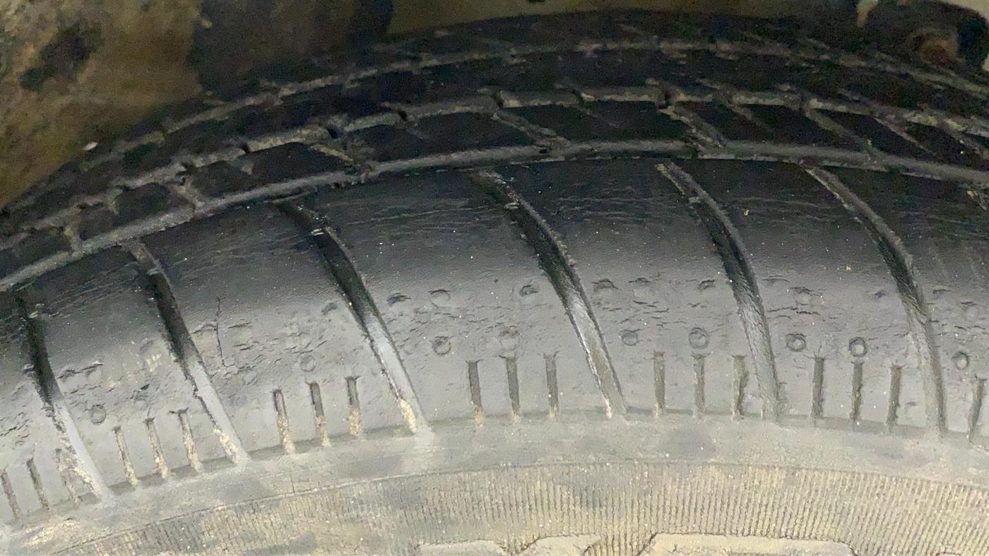 2019 Maruti Celerio VXI, Petrol, Manual, 39,403 km, Left Front Tyre Tread