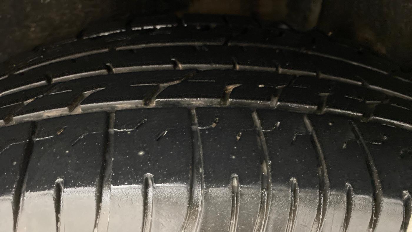 2017 Ford Ecosport 1.5 TDCI TITANIUM PLUS, Diesel, Manual, 94,867 km, Left Front Tyre Tread