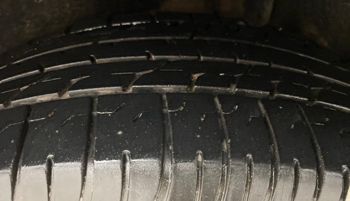 2017 Ford Ecosport 1.5 TDCI TITANIUM PLUS, Diesel, Manual, 94,867 km, Left Front Tyre Tread