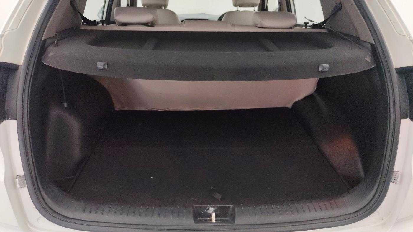 2017 Hyundai Creta SX PLUS 1.6 PETROL, Petrol, Manual, 63,030 km, Boot Inside
