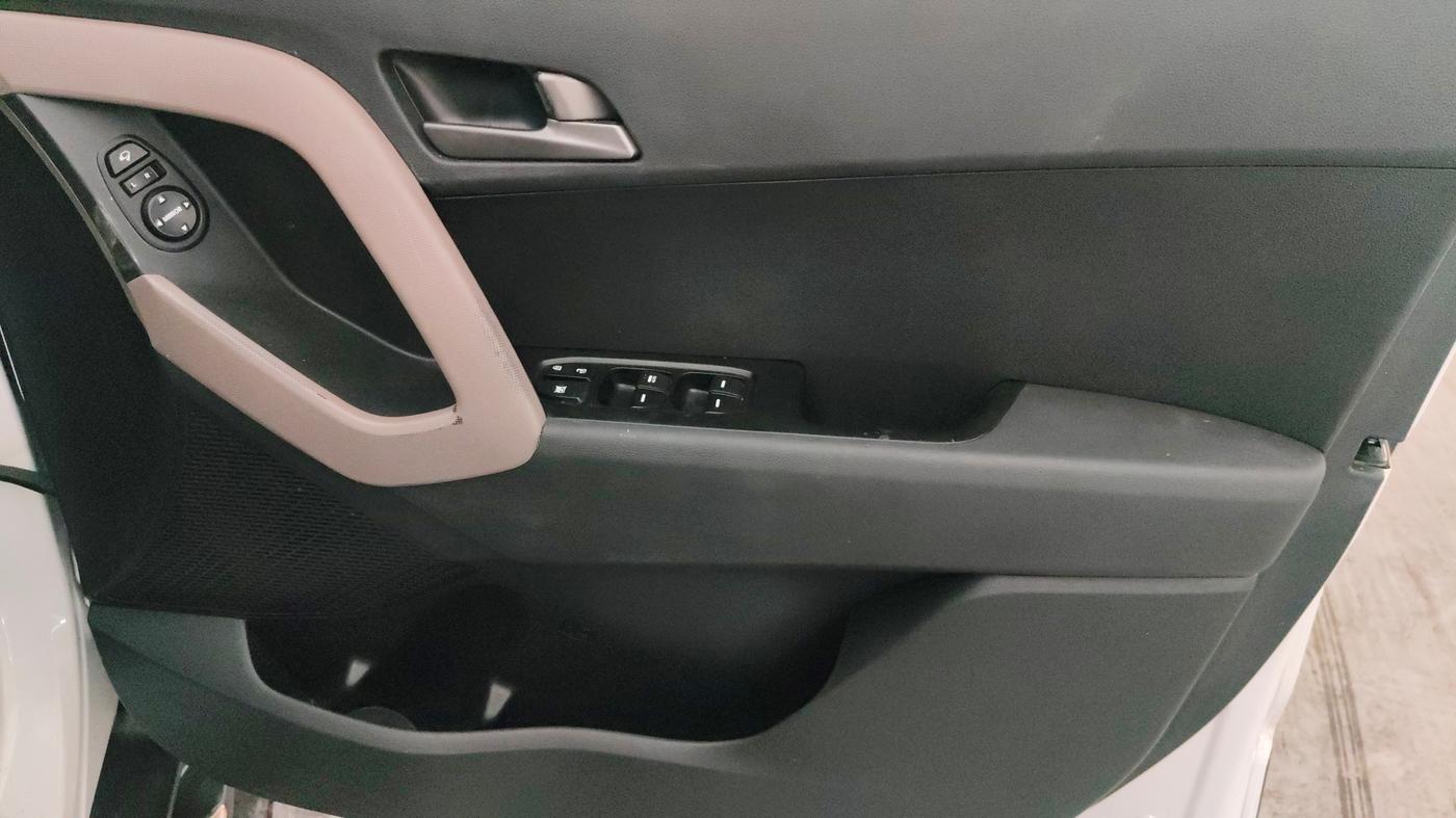 2017 Hyundai Creta SX PLUS 1.6 PETROL, Petrol, Manual, 63,030 km, Driver Side Door Panels Control