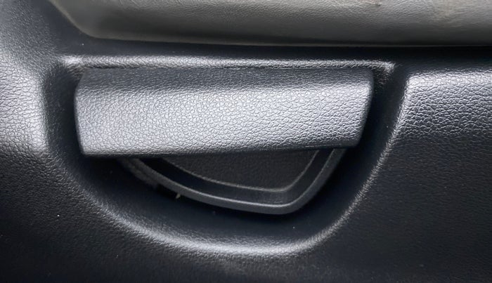 2019 Hyundai NEW SANTRO SPORTZ CNG, CNG, Manual, 43,549 km, Driver Side Adjustment Panel