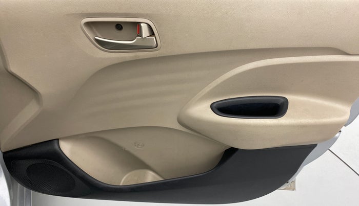 2019 Hyundai NEW SANTRO SPORTZ CNG, CNG, Manual, 43,549 km, Driver Side Door Panels Control