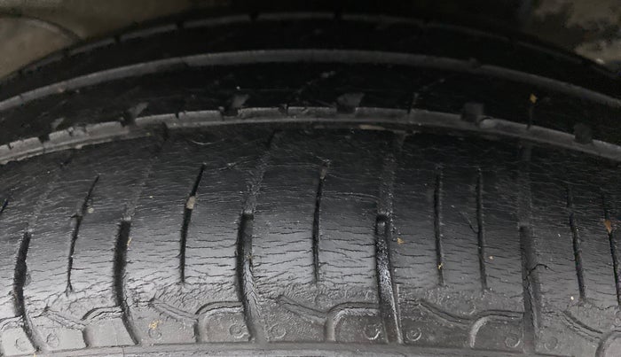 2019 Hyundai NEW SANTRO SPORTZ CNG, CNG, Manual, 43,549 km, Left Rear Tyre Tread