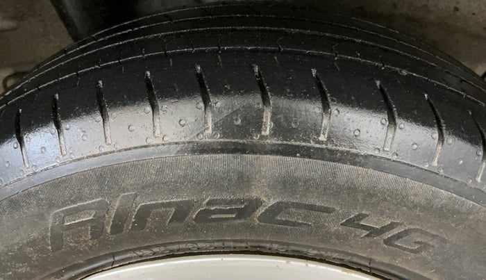 2021 Hyundai VENUE S 1.2, Petrol, Manual, 52,945 km, Right Rear Tyre Tread