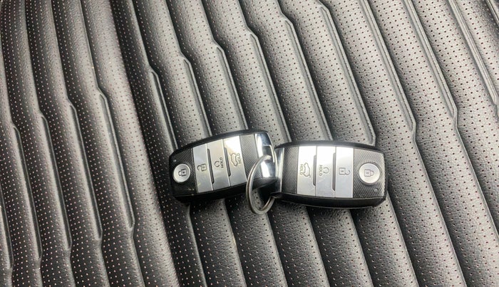 2020 KIA SONET GTX PLUS 1.0 DCT, Petrol, Automatic, 79,065 km, Key Close Up