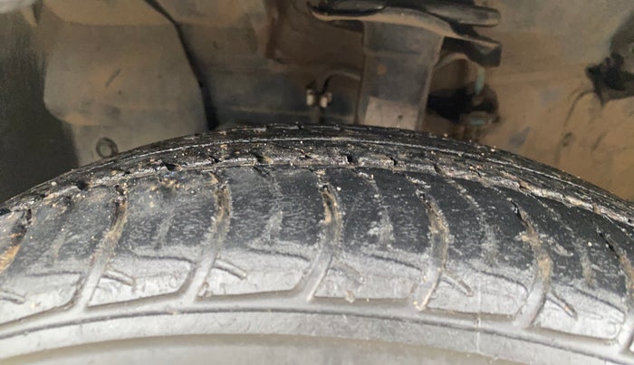 2019 Datsun Go T CVT, CNG, Automatic, 1,12,699 km, Left Front Tyre Tread