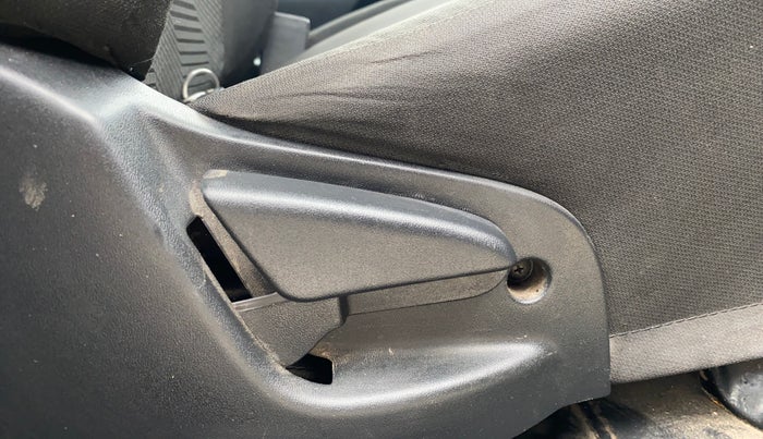 2019 Datsun Go T CVT, CNG, Automatic, 1,12,699 km, Driver Side Adjustment Panel