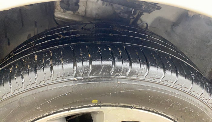 2015 Hyundai Elite i20 ASTA 1.2, Petrol, Manual, 58,757 km, Left Front Tyre Tread