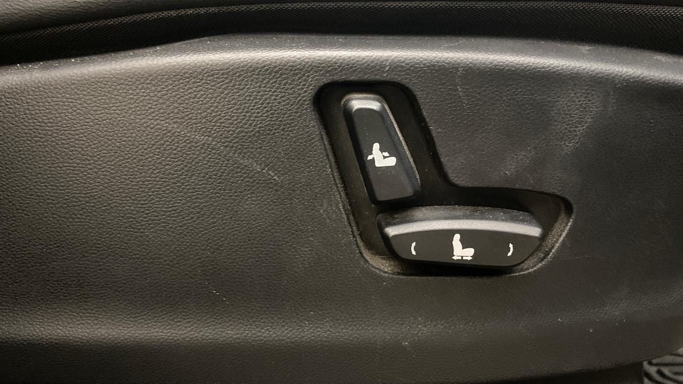 2019 MG HECTOR SMART 1.5 DCT PETROL, Petrol, Automatic, 39,934 km, Driver Side Adjustment Panel