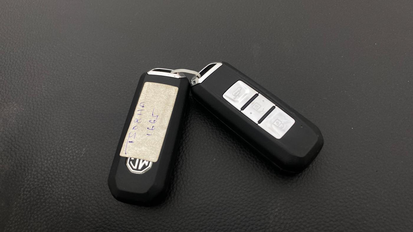2019 MG HECTOR SMART 1.5 DCT PETROL, Petrol, Automatic, 39,934 km, Key Close Up