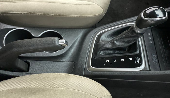 2020 Hyundai Verna SX 1.5 VTVT IVT, Petrol, Automatic, 39,821 km, Gear Lever