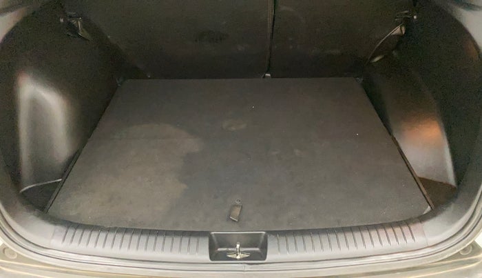 2019 Hyundai Creta SX AT 1.6 PETROL, Petrol, Automatic, 38,662 km, Boot Inside