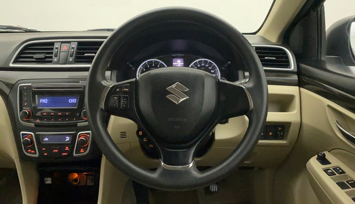 2015 Maruti Ciaz VXI, Petrol, Manual, 40,190 km, Steering Wheel Close Up