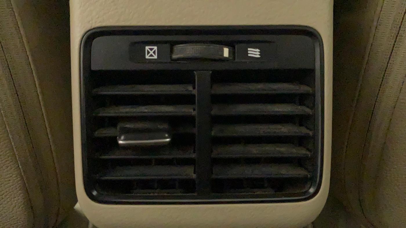 2015 Maruti Ciaz VXI, Petrol, Manual, 40,190 km, Rear AC Vents