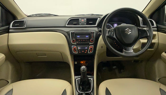 2015 Maruti Ciaz VXI, Petrol, Manual, 40,190 km, Dashboard