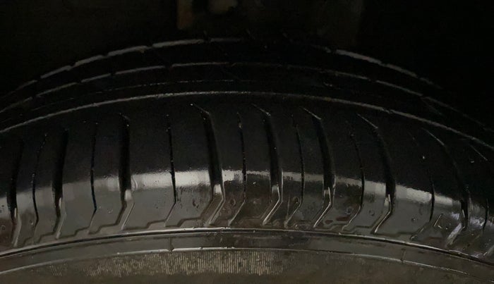 2023 Tata PUNCH ACCOMPLISHED MT, Petrol, Manual, 7,305 km, Left Front Tyre Tread