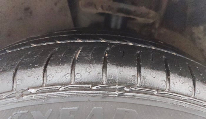 2021 Skoda Rapid STYLE TSI, Petrol, Manual, 40,438 km, Left Front Tyre Tread