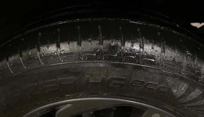 2022 Hyundai GRAND I10 NIOS SPORTZ 1.2 KAPPA VTVT CNG, CNG, Manual, 34,666 km, Left Rear Tyre Tread