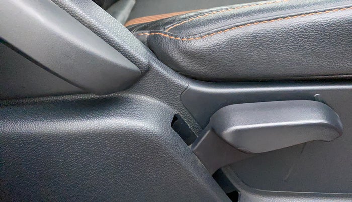 2018 Ford Ecosport TITANIUM 1.5L SPORTS(SUNROOF) DIESEL, Diesel, Manual, 34,091 km, Driver Side Adjustment Panel