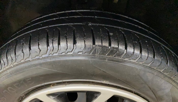 2023 Tata PUNCH PURE MT, Petrol, Manual, 25,989 km, Left Front Tyre Tread