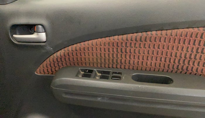 2014 Maruti Ritz VXI, Petrol, Manual, 39,724 km, Driver Side Door Panels Control