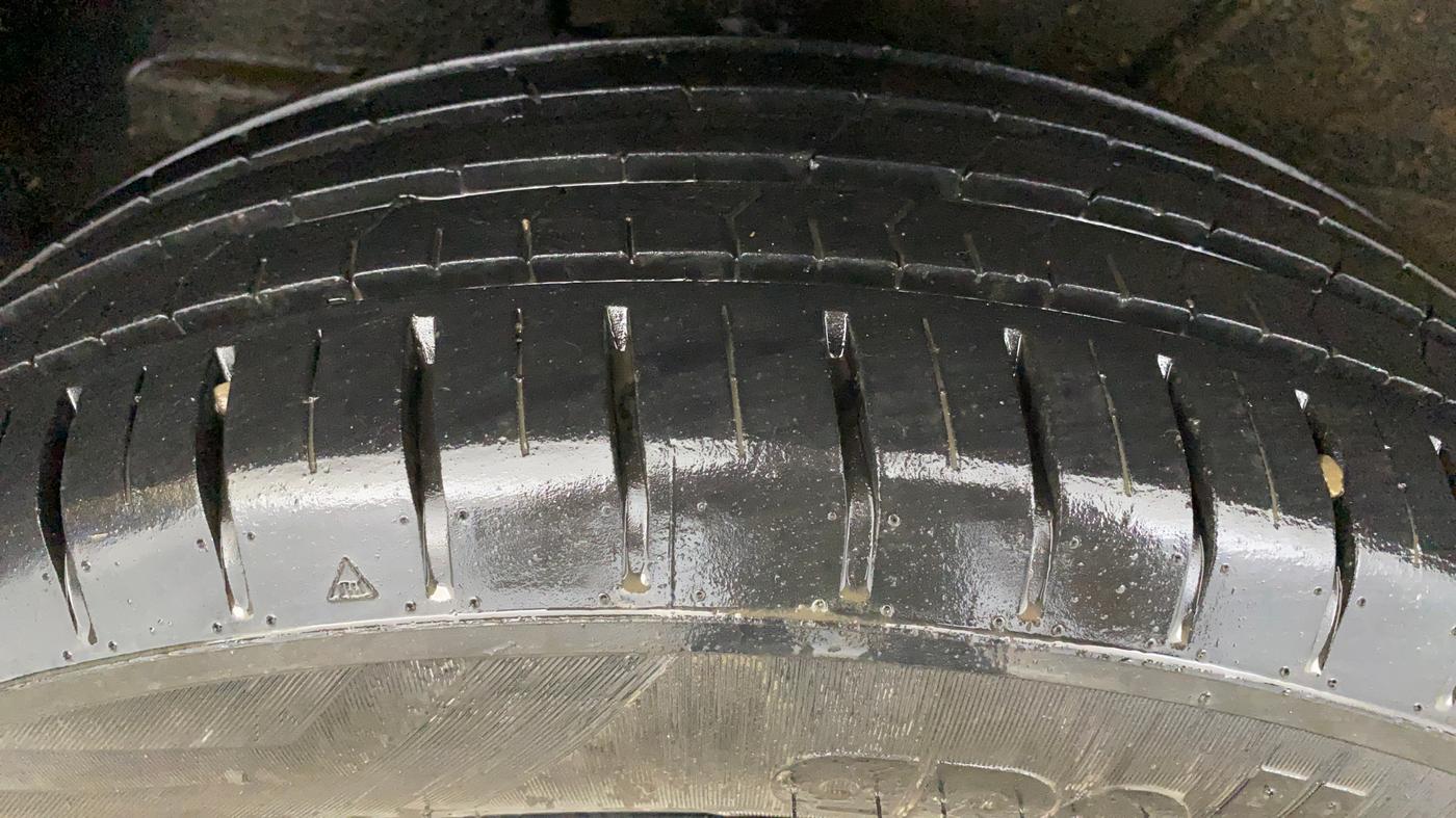 2022 Tata PUNCH ACCOMPLISHED MT, Petrol, Manual, 24,845 km, Right Rear Tyre Tread