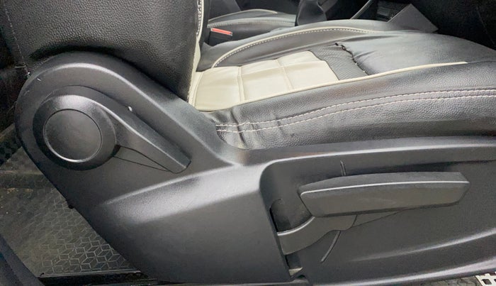 2022 Tata PUNCH ACCOMPLISHED MT, Petrol, Manual, 24,845 km, Driver Side Adjustment Panel