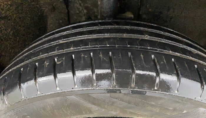 2022 Tata PUNCH ACCOMPLISHED MT, Petrol, Manual, 24,845 km, Right Front Tyre Tread