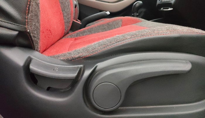 2015 Hyundai Elite i20 SPORTZ 1.2, Petrol, Manual, 72,918 km, Driver Side Adjustment Panel