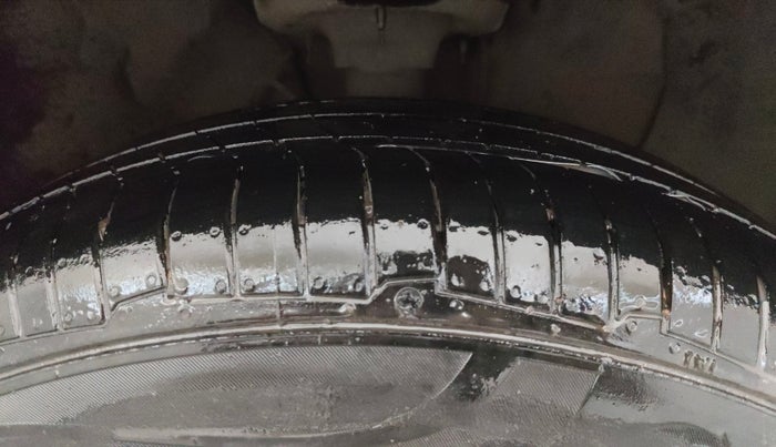 2015 Hyundai Elite i20 SPORTZ 1.2, Petrol, Manual, 72,918 km, Right Front Tyre Tread